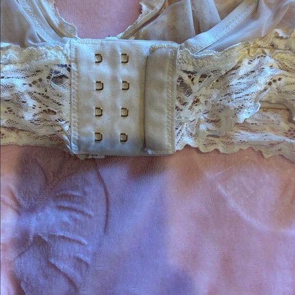 Aerie Lace Bralette in Cream - Picture 6 of 9